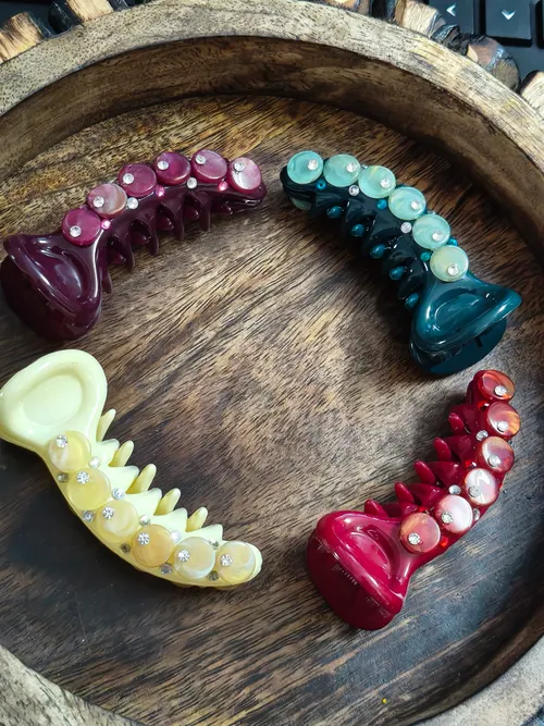 Banana clip -Medium